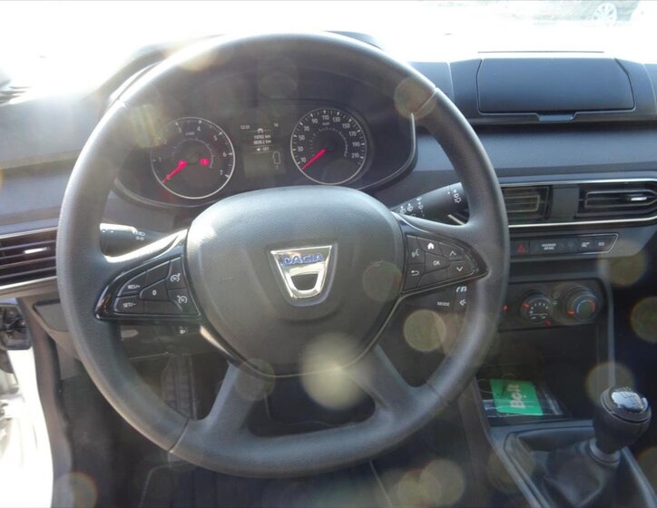 Dacia Sandero Hatchback 999,0 67 kw