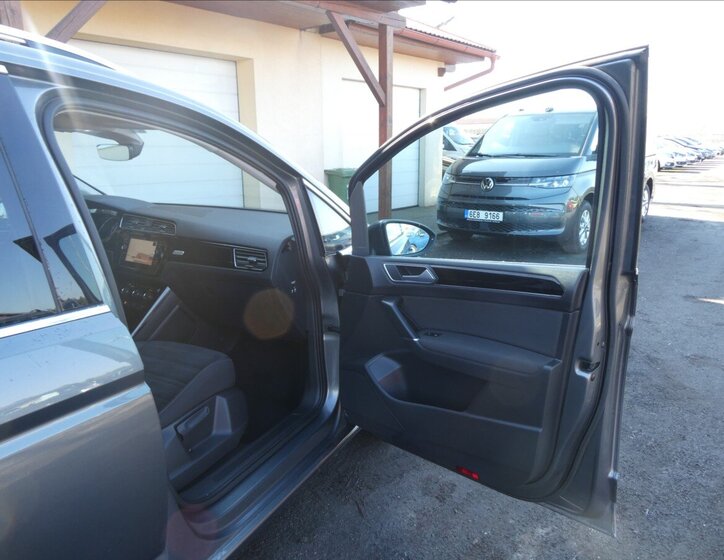 Volkswagen Touran MPV 2,0 l 110 kw