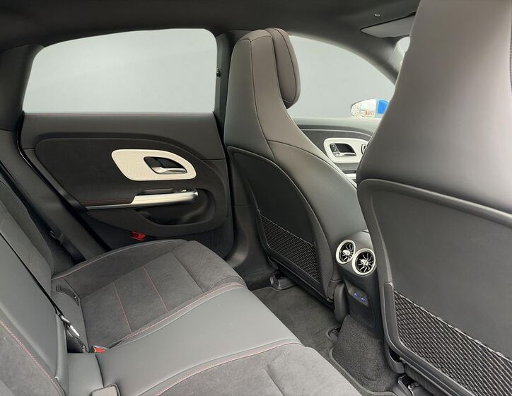 Mercedes-Benz CLA 14