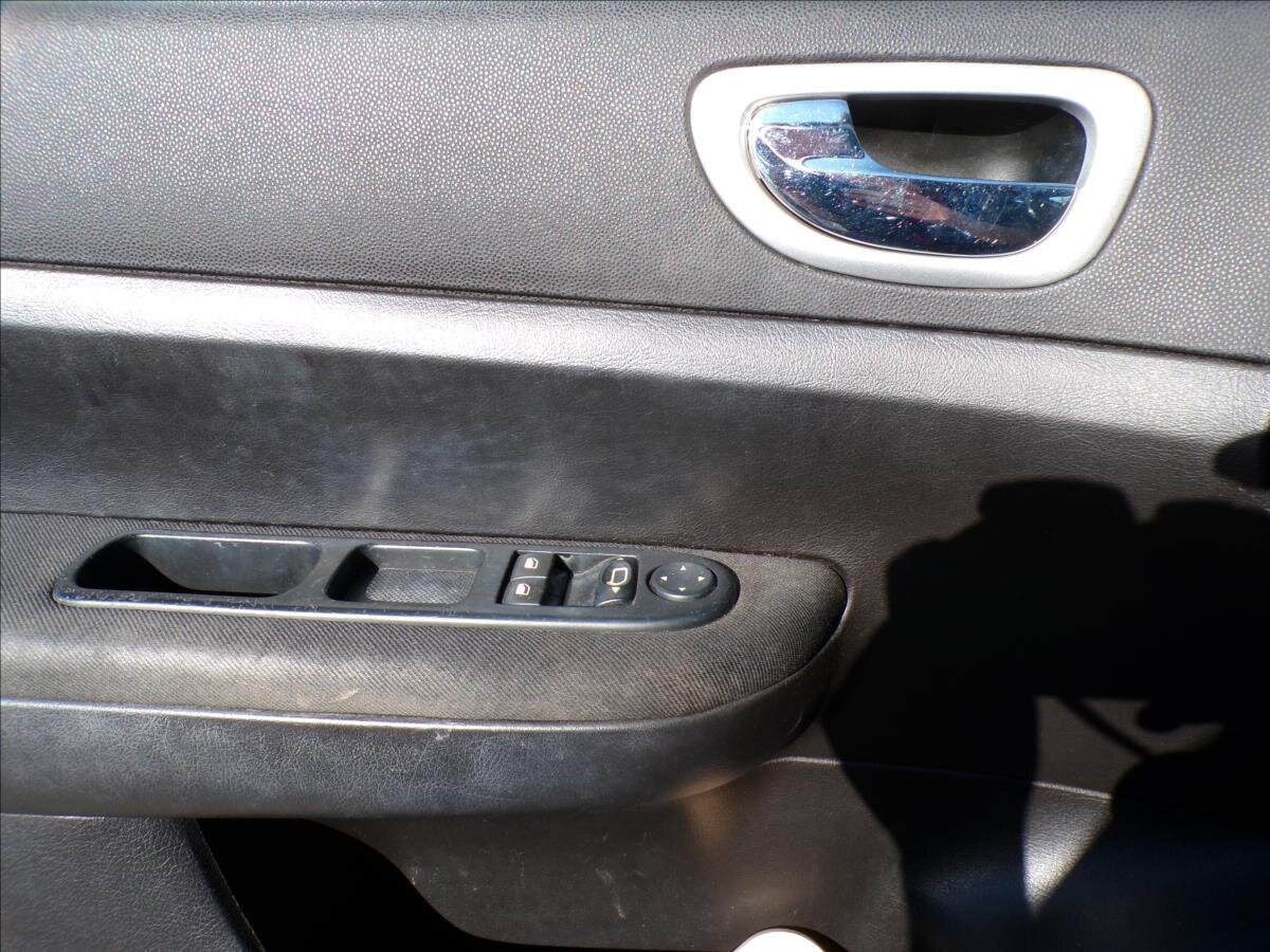 Peugeot 307 Skříň 1,6 l 66 kw