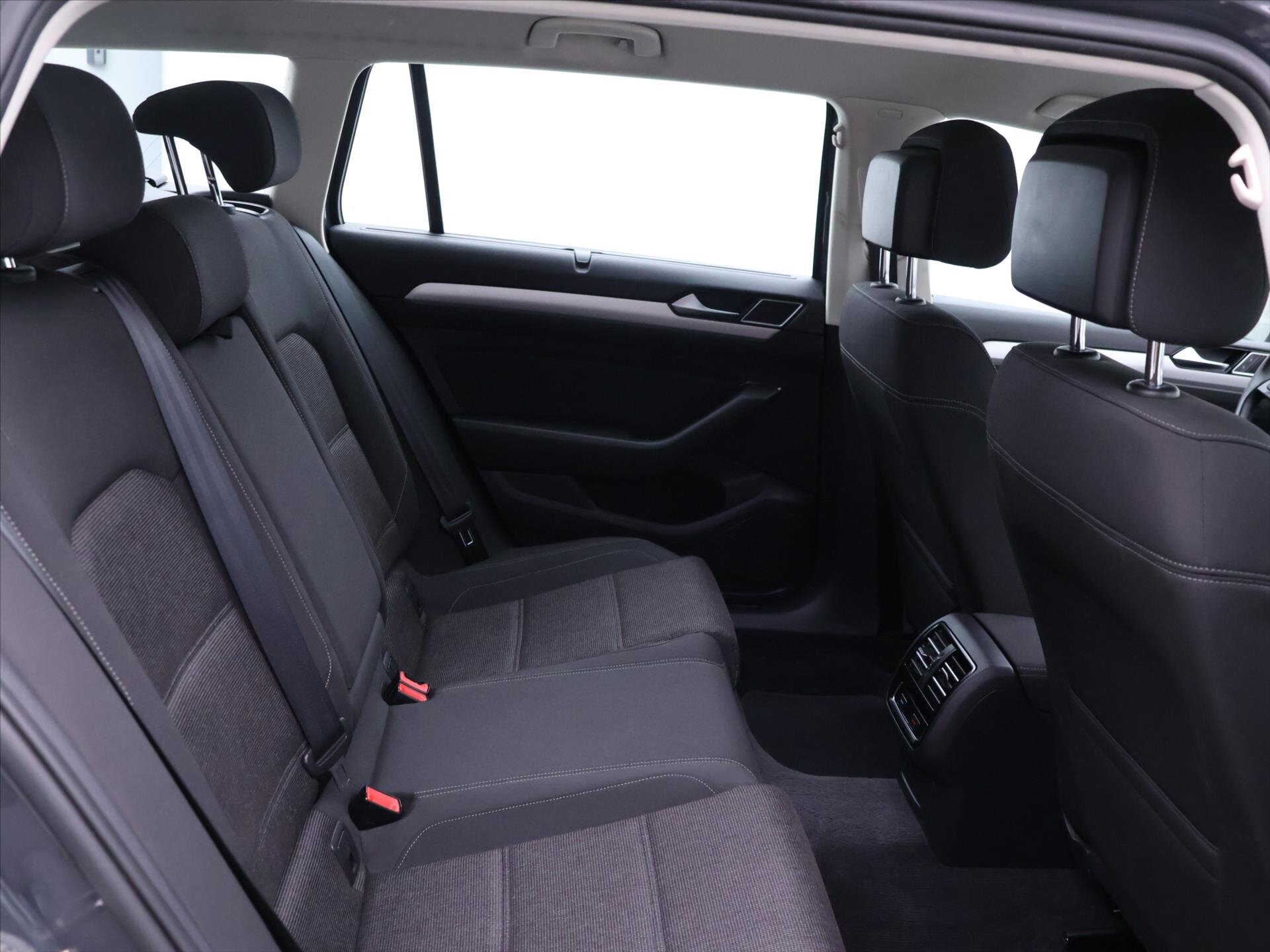 Volkswagen Passat Kombi 2,0 l 110 kw