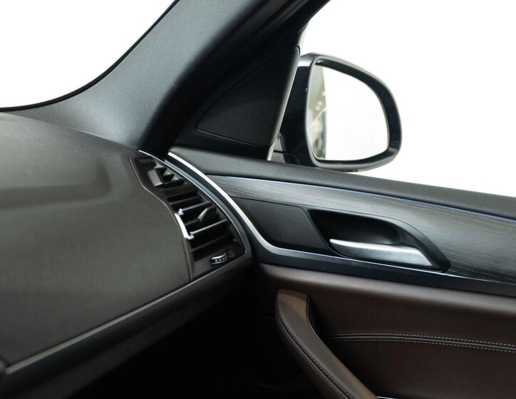 BMW X3 SUV 2,0 l 215 kw