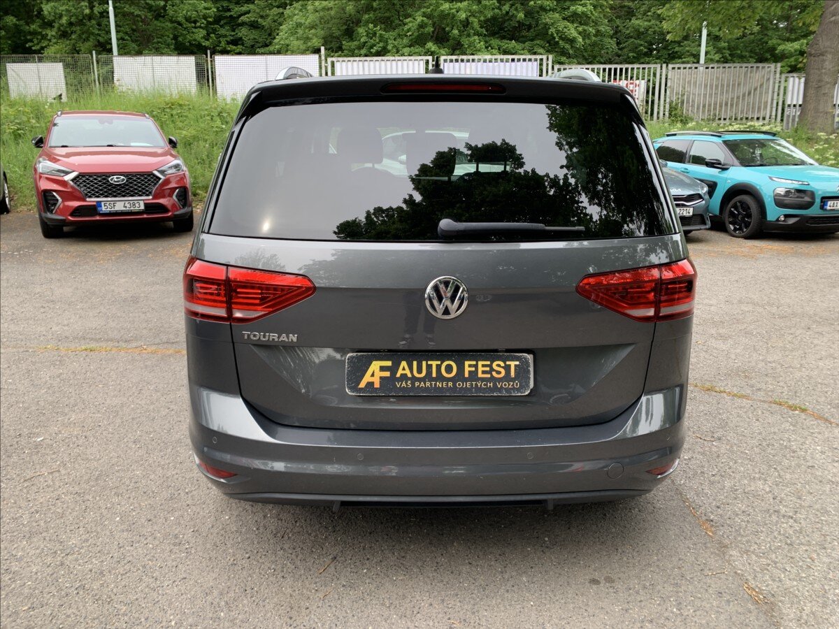 Volkswagen Touran Kombi 1,6 l 85 kw