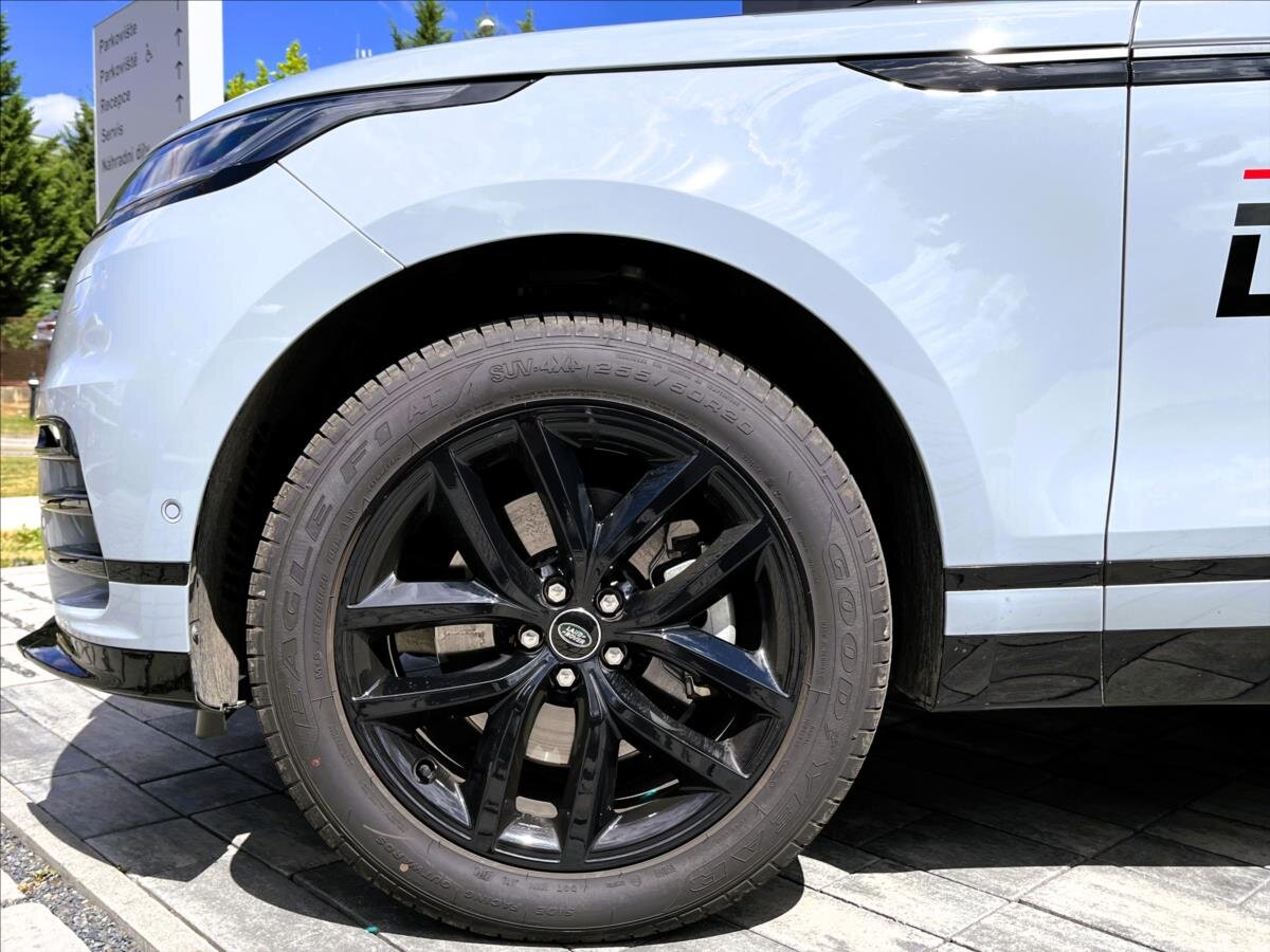 Land Rover Range Rover Velar SUV 2,0 l 150 kw