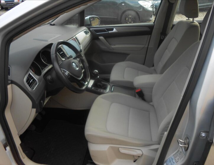 Volkswagen Golf Sportsvan 12