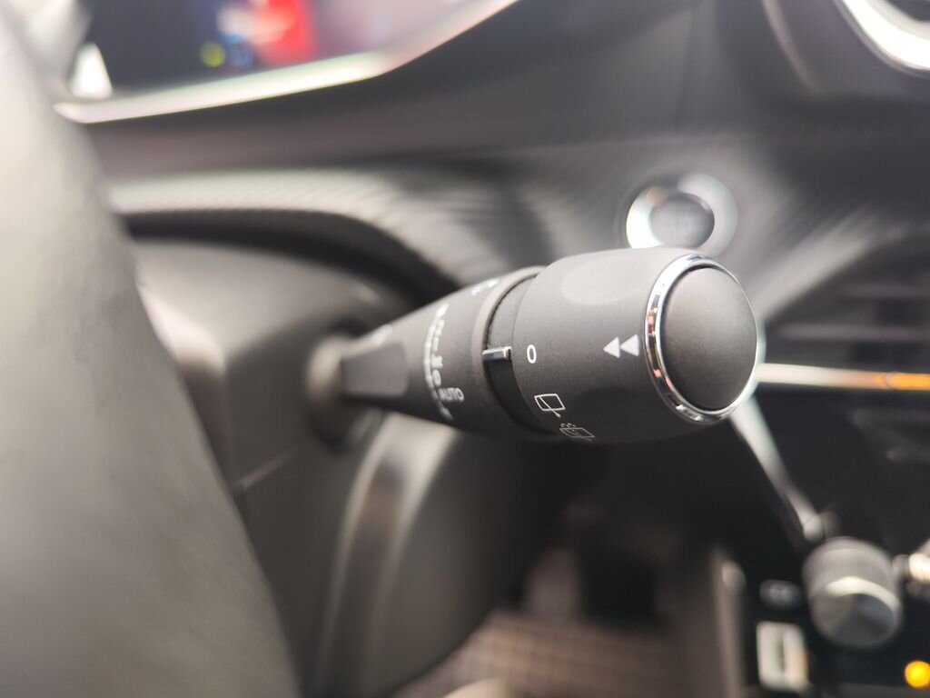 Peugeot 208 Hatchback 1,2 l 74 kw