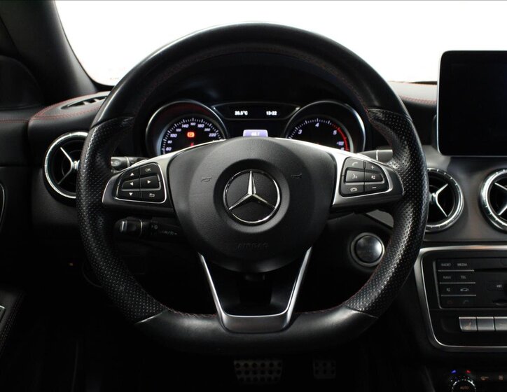 Mercedes-Benz CLA 17