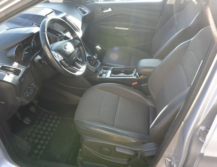 Ford Kuga SUV 2,0 l 110 kw