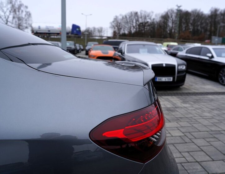 Mercedes-Benz Třídy E Sedan 2,0 l 143 kw