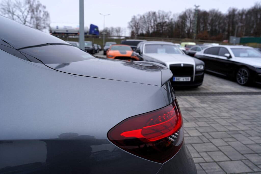 Mercedes-Benz Třídy E Sedan 2,0 l 143 kw