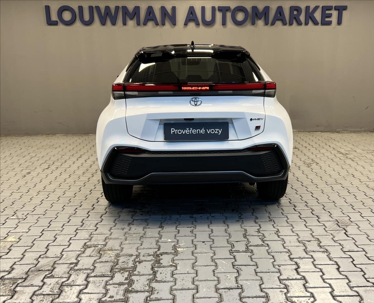 Toyota C-HR Hatchback 2,0 l 111 kw