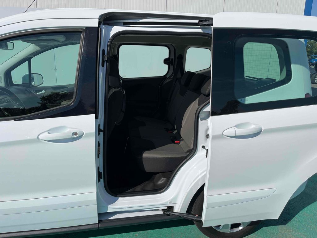Ford Tourneo Courier