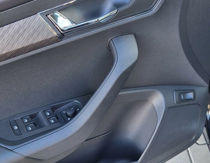 Škoda Karoq SUV / Terénní 1,5 l 110 kw