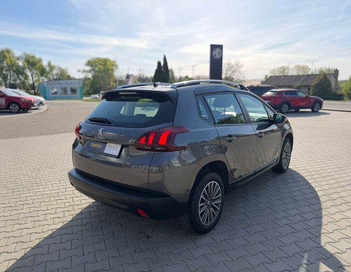 Peugeot 2008 SUV / Terénní 1,2 l 60 kw