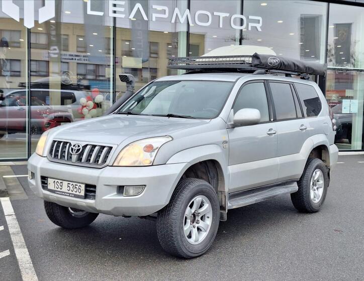 Toyota Land Cruiser 1