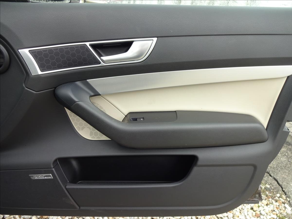 Audi A6 Allroad Kombi 3,0 l 176 kw