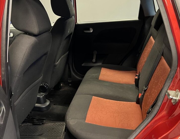 Ford Fiesta Hatchback 1,3 l 51 kw