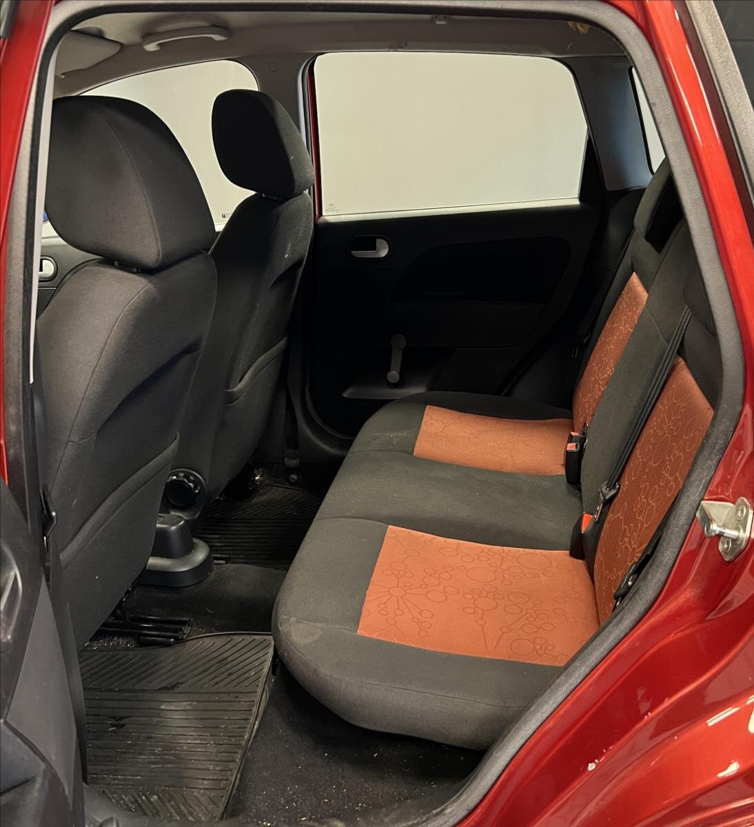 Ford Fiesta Hatchback 1,3 l 51 kw