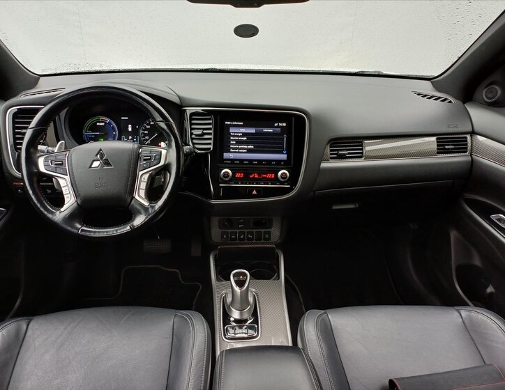 Mitsubishi Outlander Kombi 2,4 l 99 kw