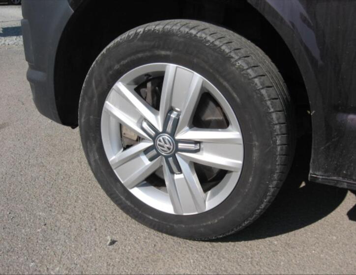 Volkswagen Caravelle 17