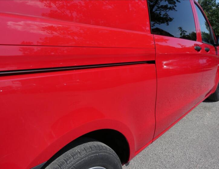 Mercedes-Benz Vito 13