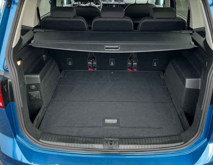 Volkswagen Touran Kombi 1,5 l 110 kw