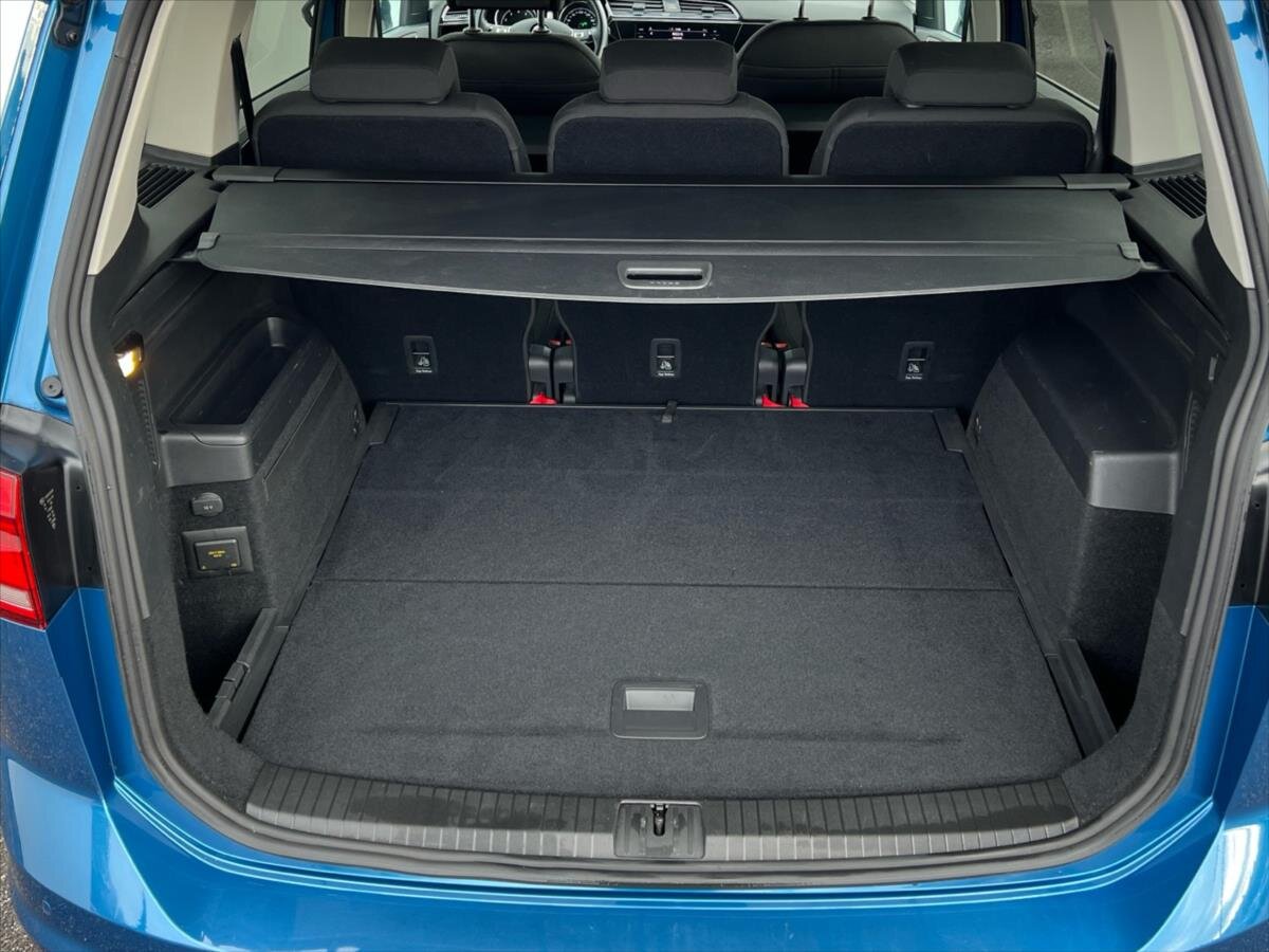 Volkswagen Touran Kombi 1,5 l 110 kw