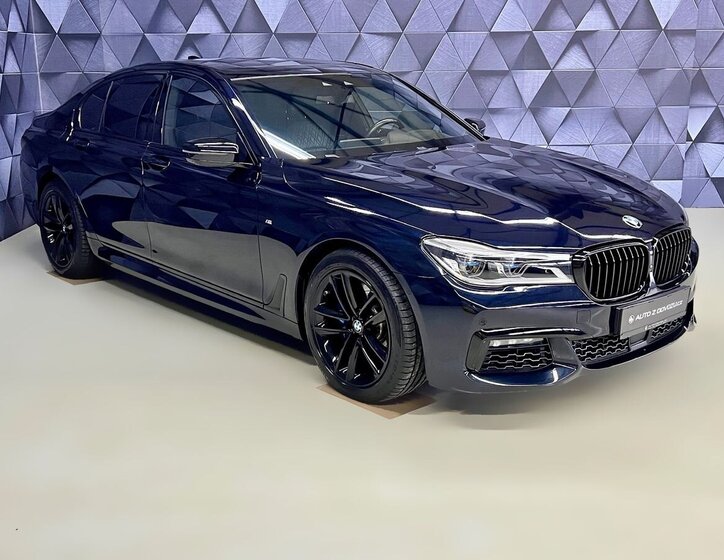 BMW Řada 7 Sedan 3,0 l 294 kw