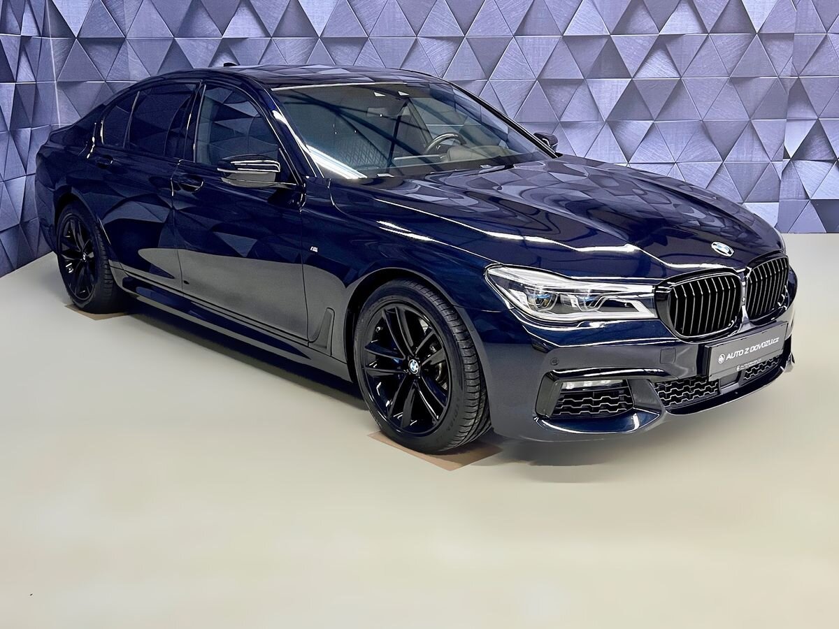 BMW Řada 7 Sedan 3,0 l 294 kw