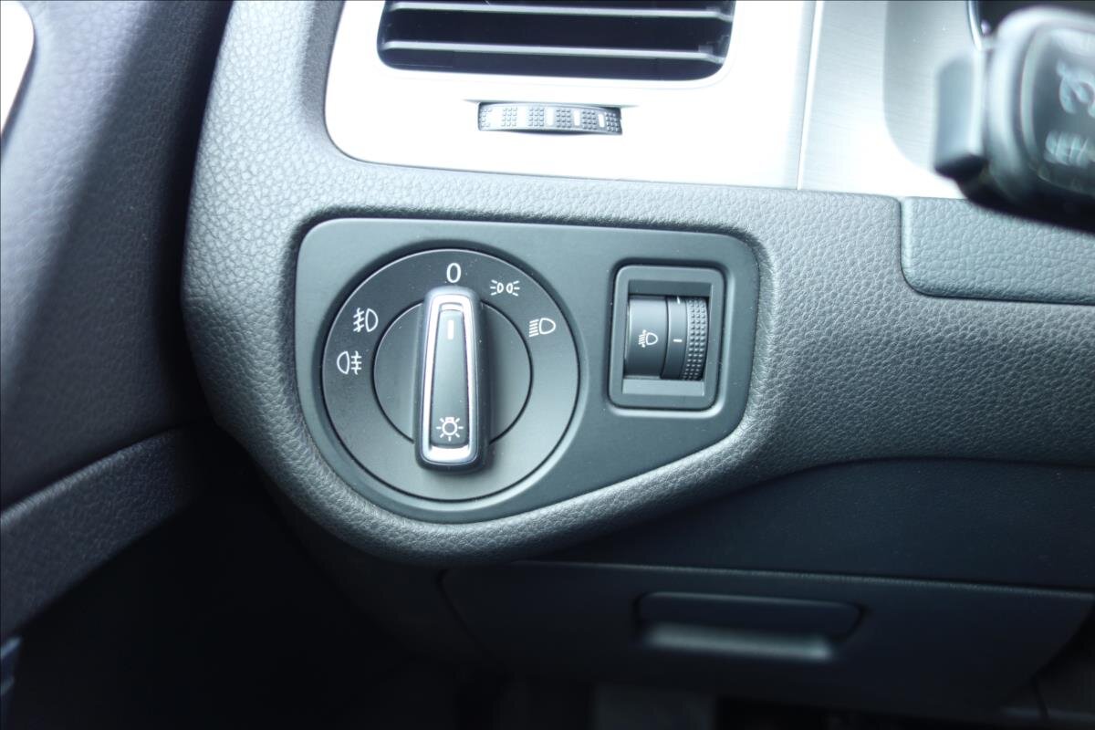Volkswagen Golf Hatchback 1,4 l 90 kw