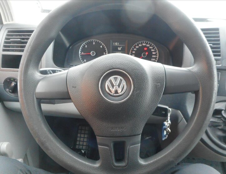 Volkswagen Transporter Valník 2,0 l 75 kw