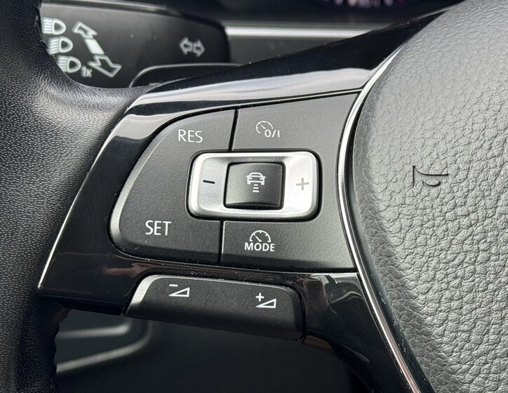 Volkswagen Tiguan SUV / Terénní 2,0 l 110 kw