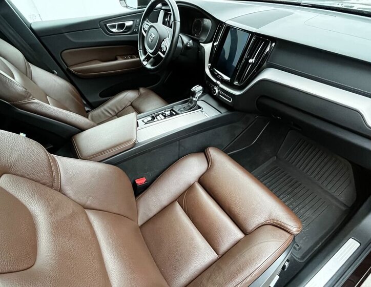 Volvo XC60 SUV 2,0 l 184 kw