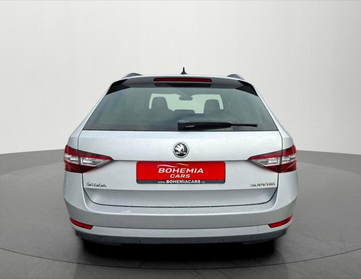 Škoda Superb Kombi 2,0 l 110 kw