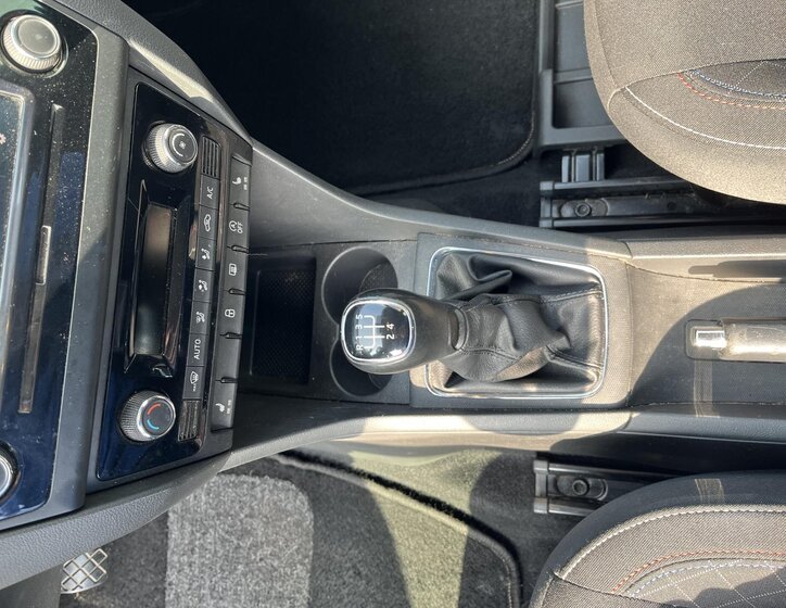 Škoda Rapid Hatchback 999,0 70 kw