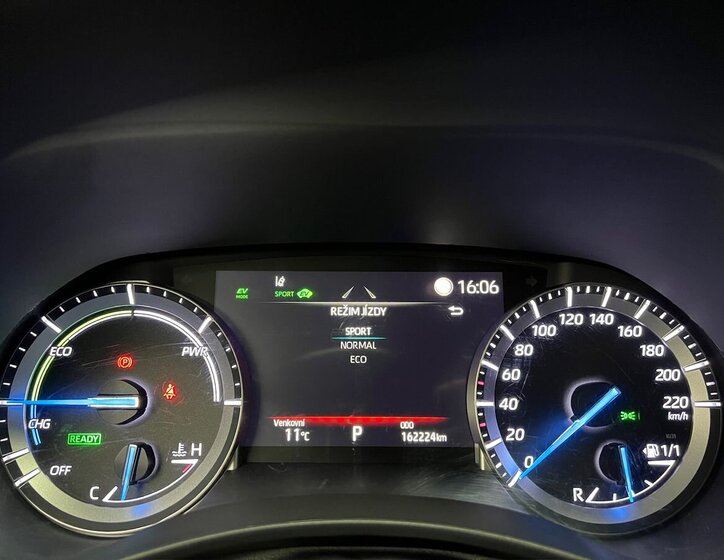 Toyota Highlander SUV 2,5 l 182 kw