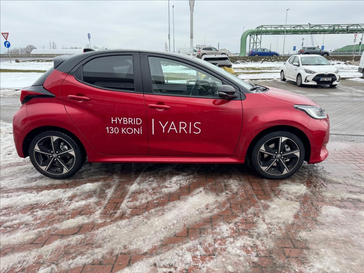 Toyota Yaris Hatchback 1,5 l 97 kw