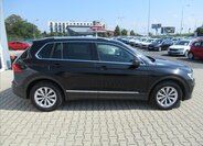 Volkswagen Tiguan 8