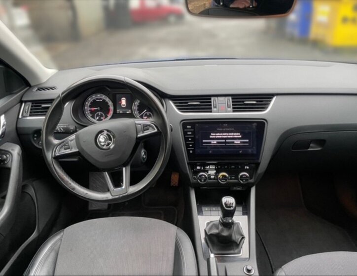 Škoda Octavia 9