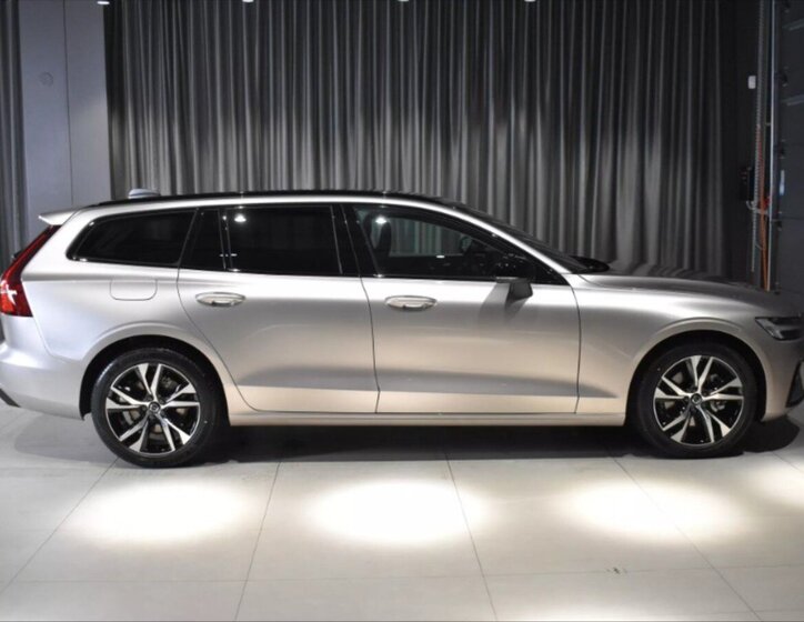 Volvo V60 Kombi 2,0 l 145 kw