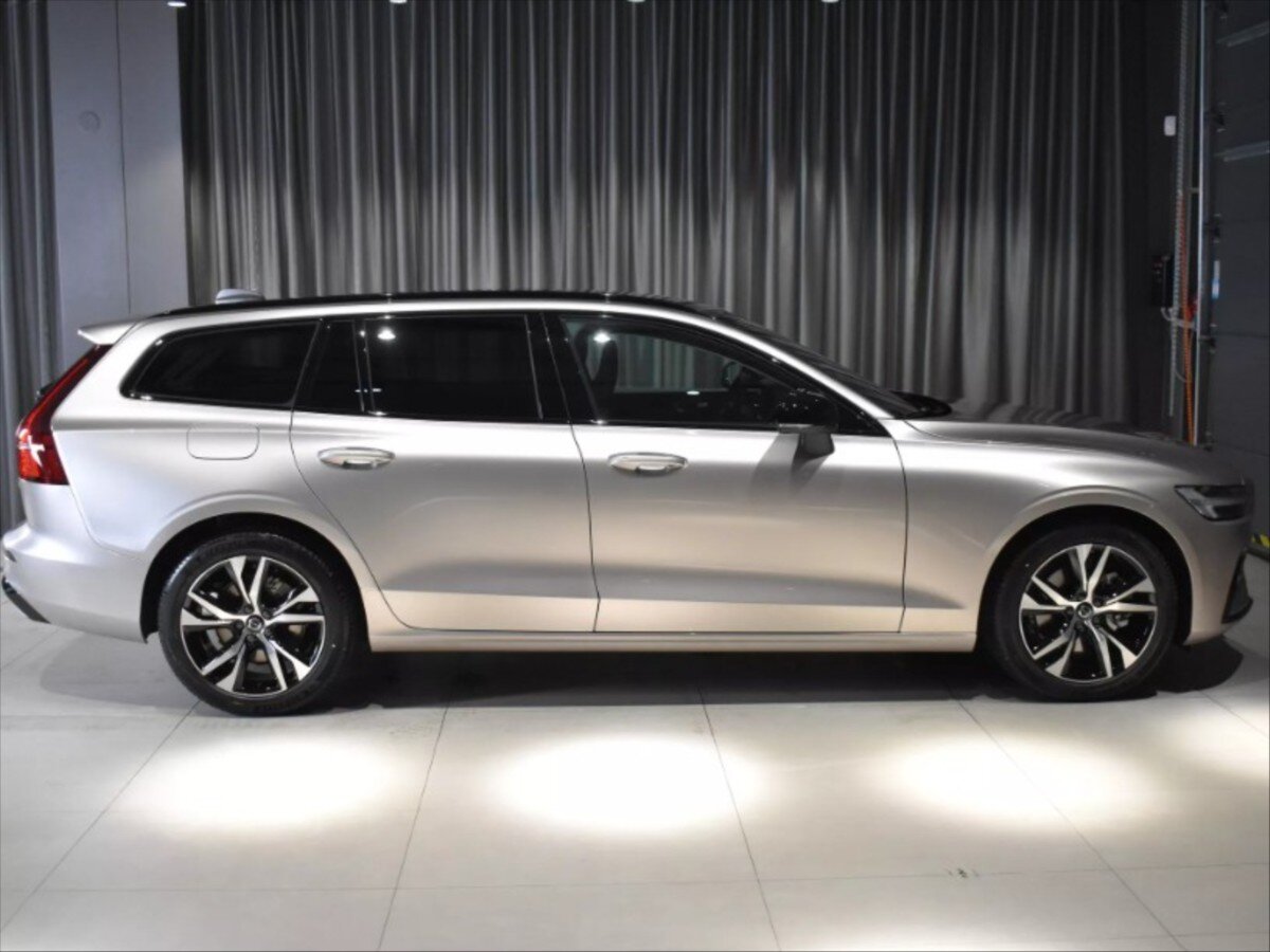 Volvo V60 Kombi 2,0 l 145 kw