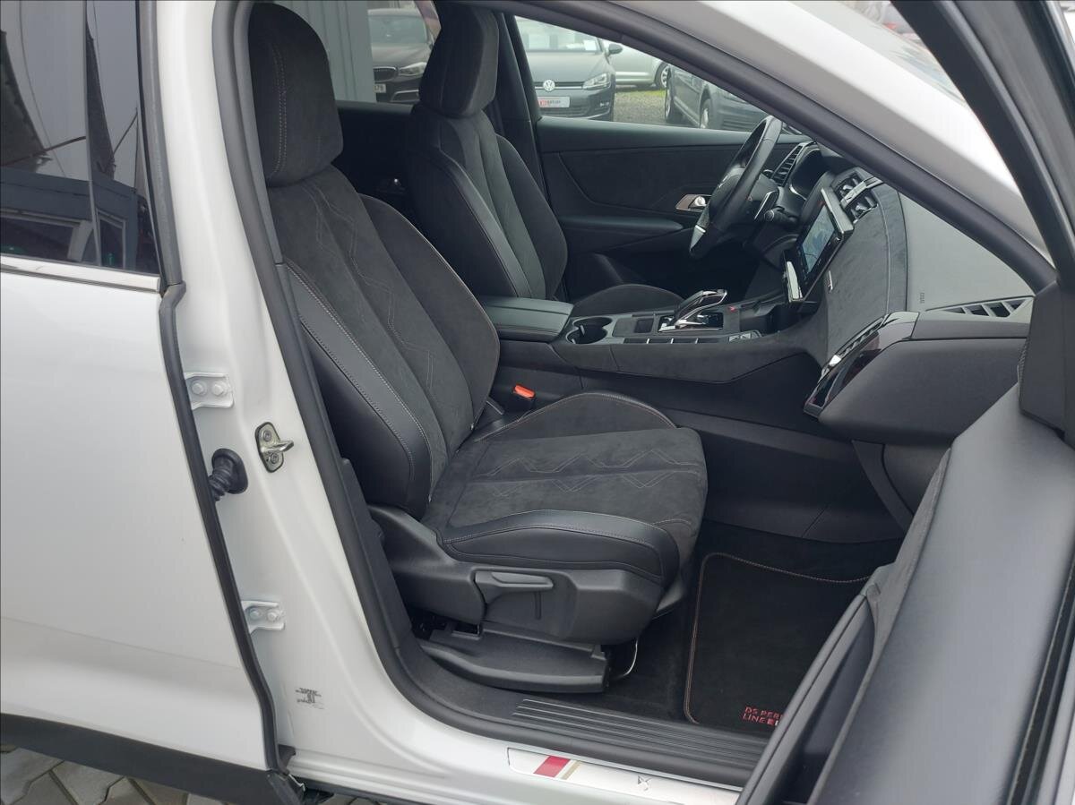 DS Automobiles DS7 Crossback SUV / Terénní 1,6 l 133 kw