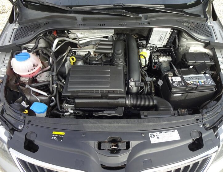 Škoda Rapid Sedan / Limuzína 1,2 l 66 kw