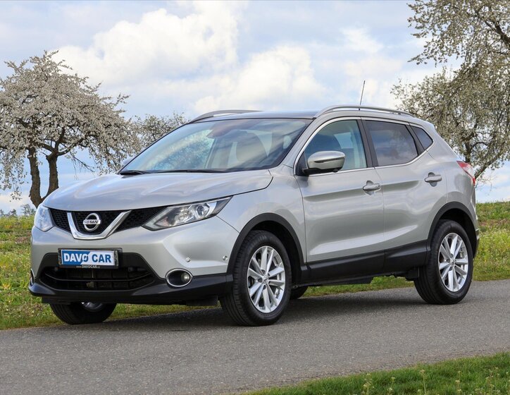 Nissan Qashqai SUV / Terénní 1,2 l 85 kw