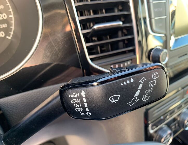 Volkswagen Golf Sportsvan 10