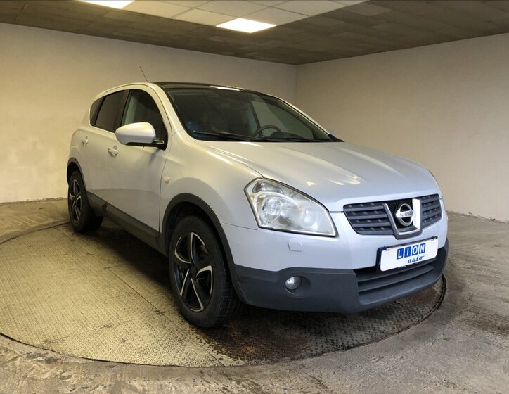 Nissan Qashqai 1