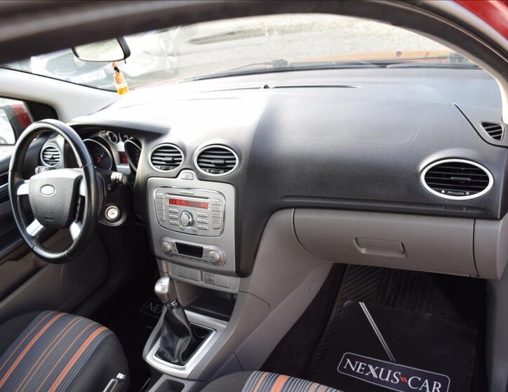 Ford Focus Hatchback 1,6 l 74 kw