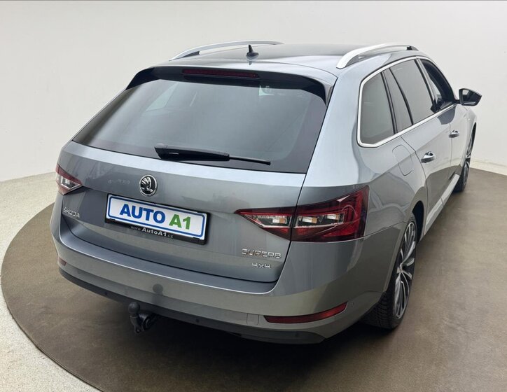 Škoda Superb Kombi 2,0 l 140 kw