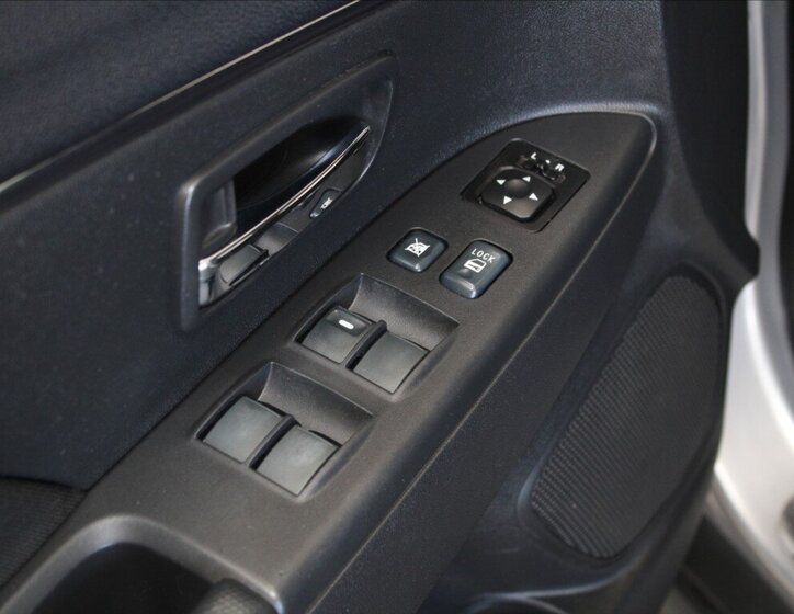 Mitsubishi ASX SUV / Terénní 1,6 l 86 kw