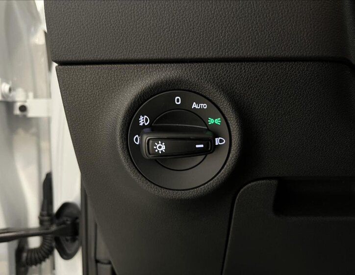 Škoda Karoq SUV 1,5 l 110 kw